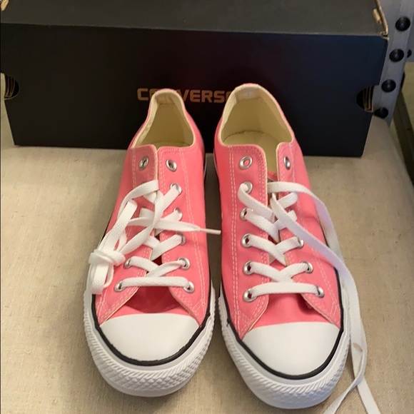 Converse Shoes - NIB Converse pink unisex shoes